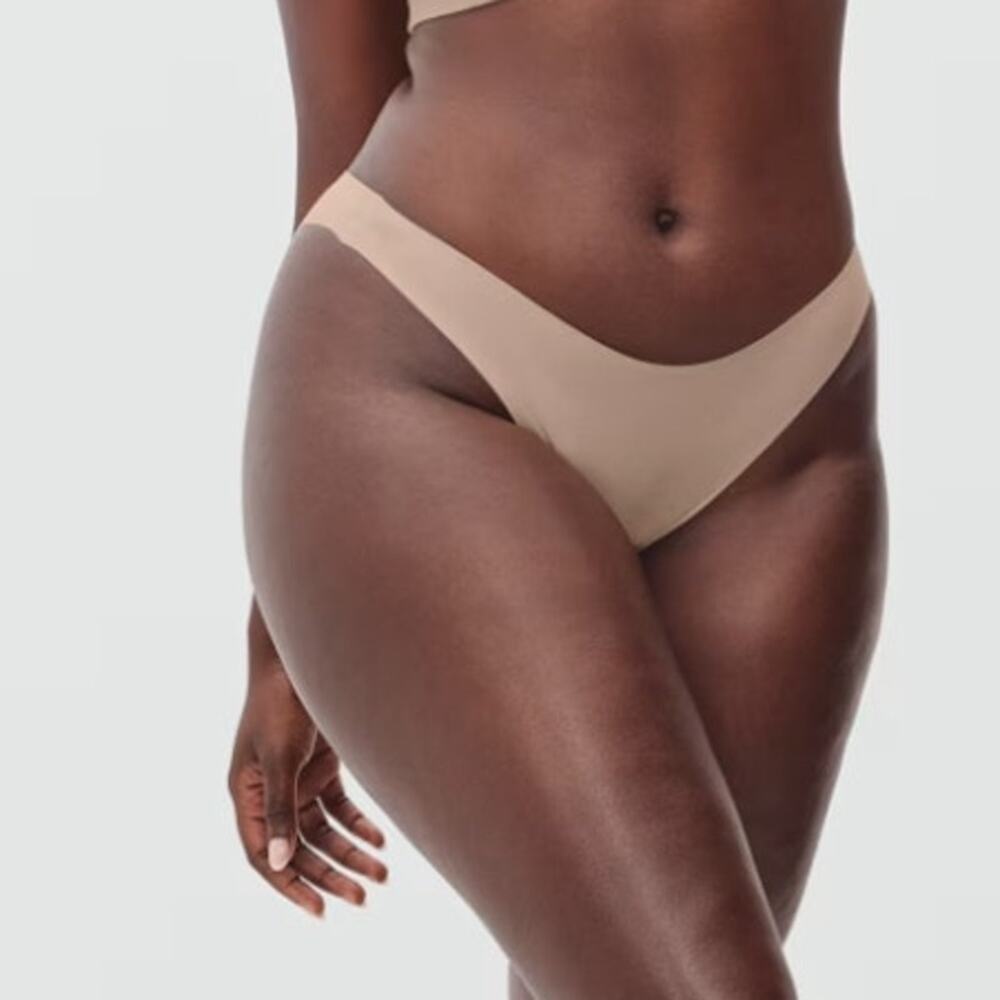 NWT Everlane Women's Light Tan The Invisible Thong Panty Underwear Size L